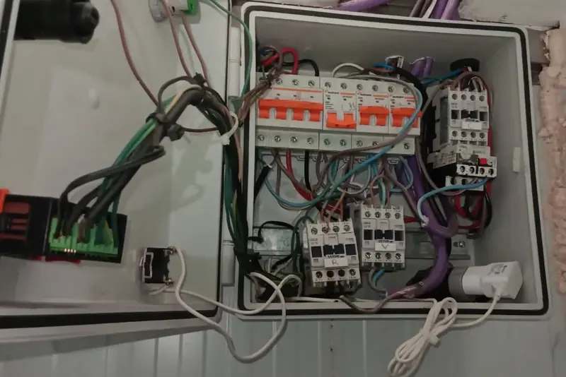 Cambio Contactor — Tablero Cámara Congelados