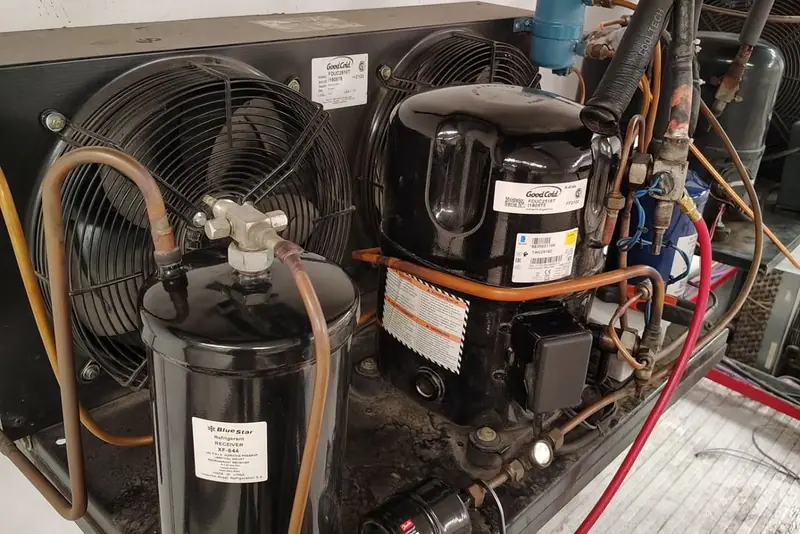 Cámara de Frío — unidad condensadora reparada