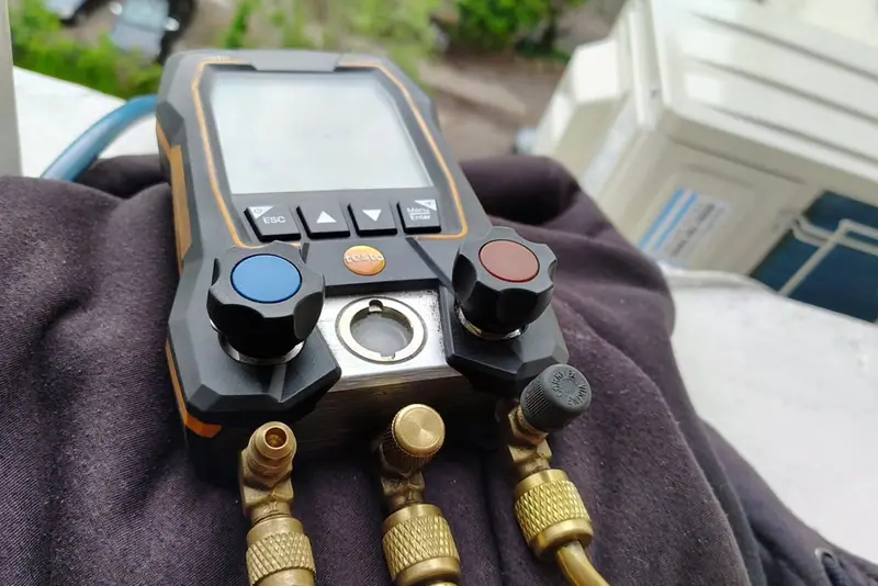 Manómetro digital testo — diagnóstico profesional de sistemas de refrigeración